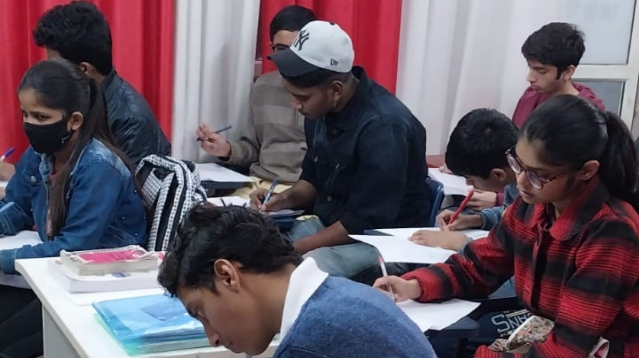 Career Platform - JEE I NEET I Foundation I CBSE Class 6-12 I Olympiad — Gallery