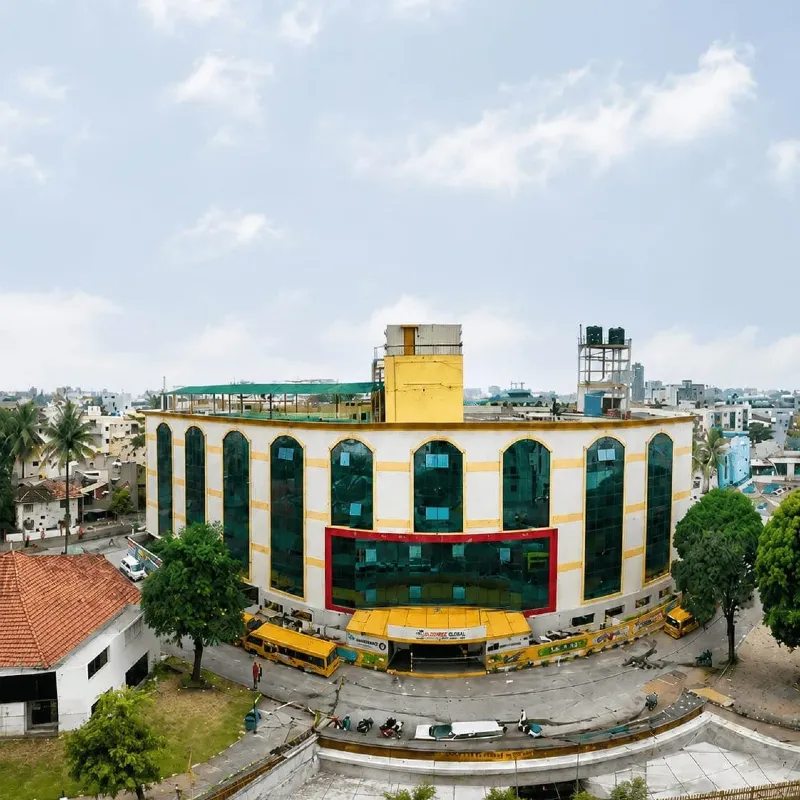 GoldenBee Global School